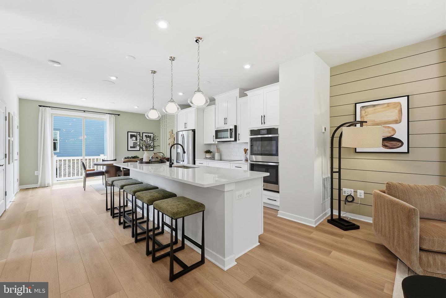 14065 Onyx St Property Photo 2