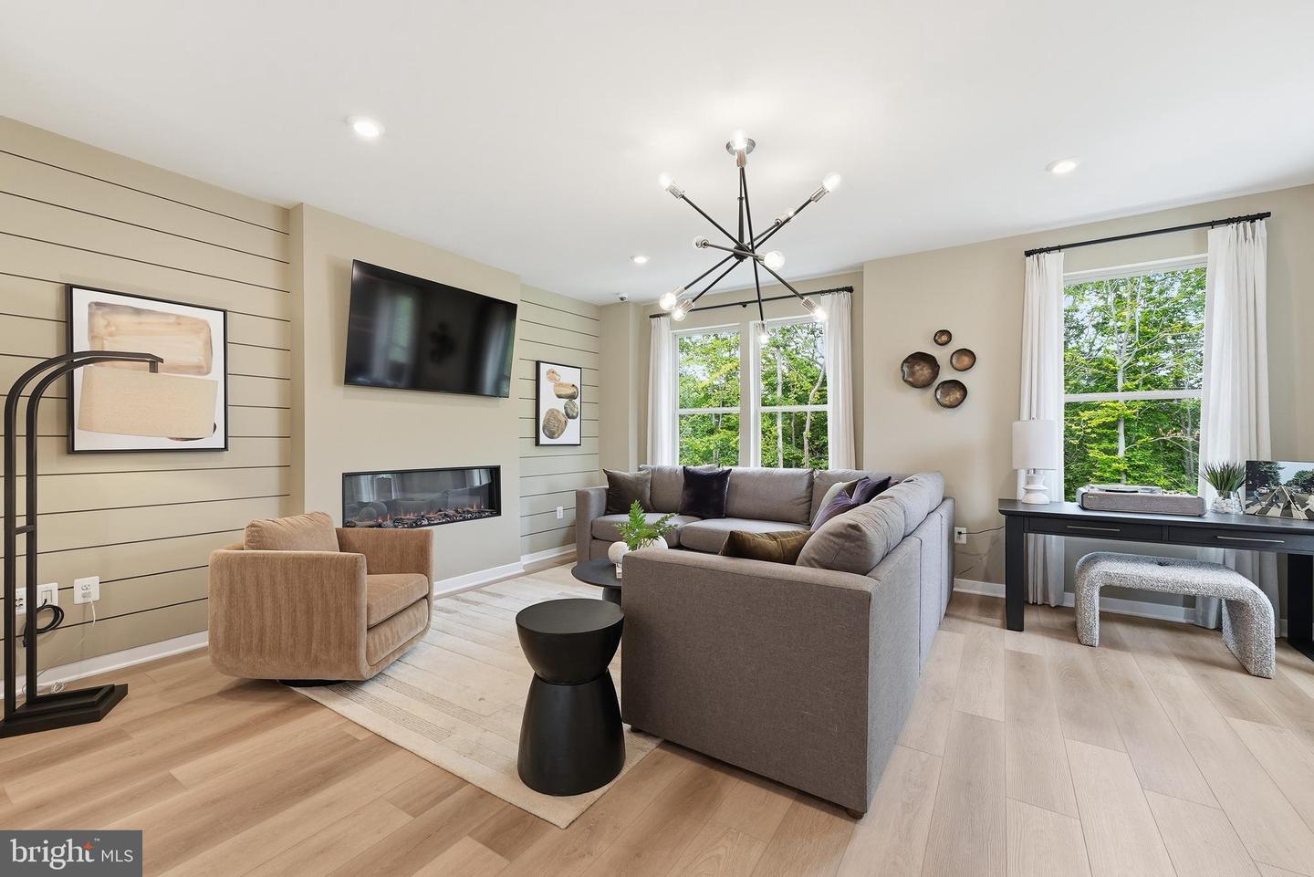 14065 Onyx St Property Photo 11