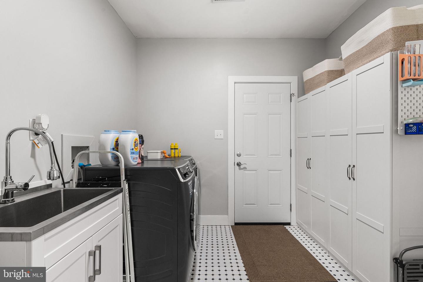 13015 Caton Pl Property Photo 60