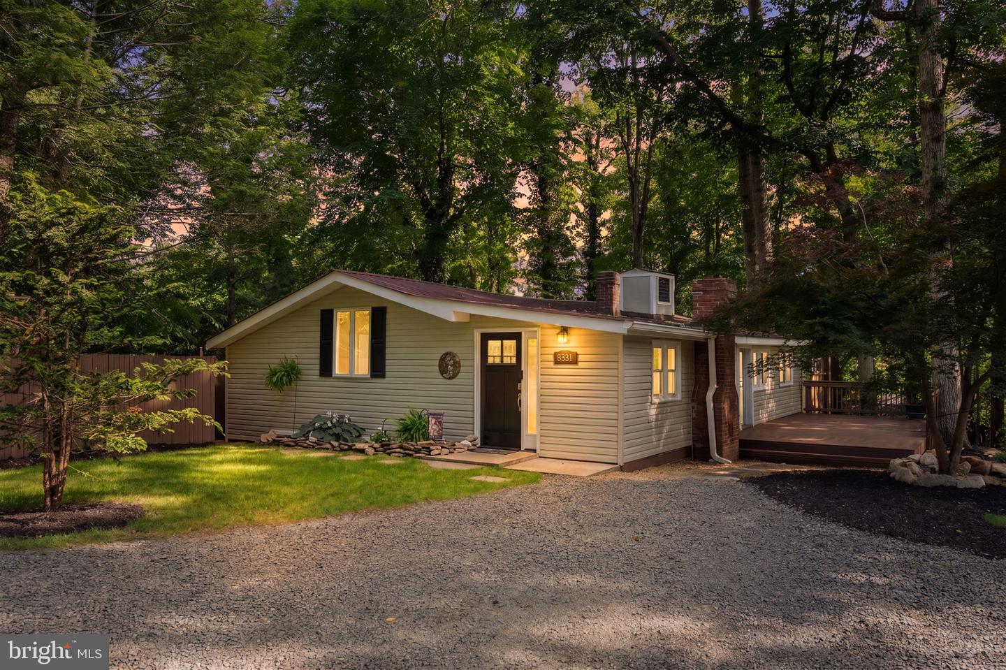 8331 Haire St Property Photo 1