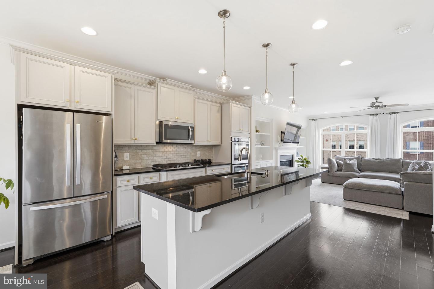 6833 William White Way Property Photo 9