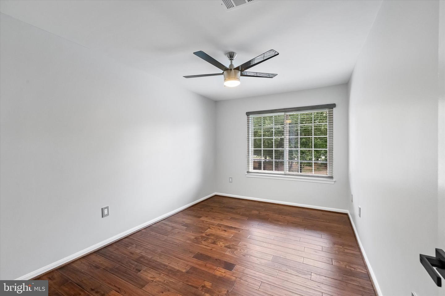 4911 Backwater Ct Property Photo 25