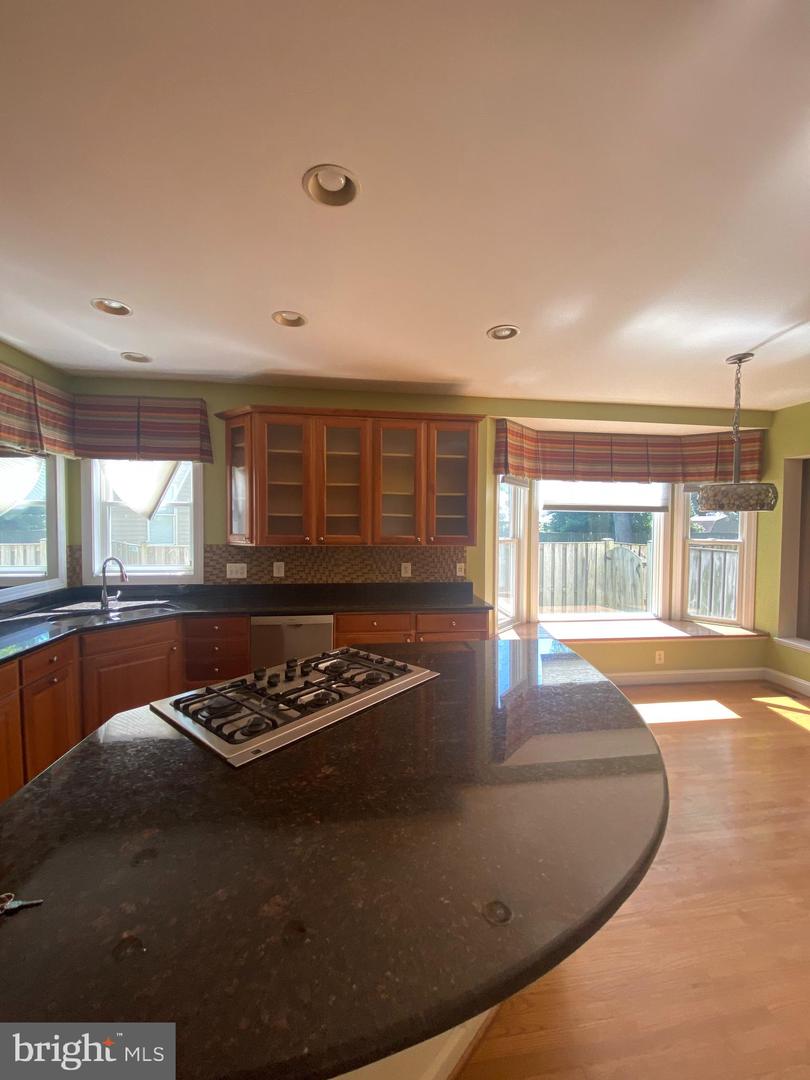 1101 Sea View Ave Property Photo 9