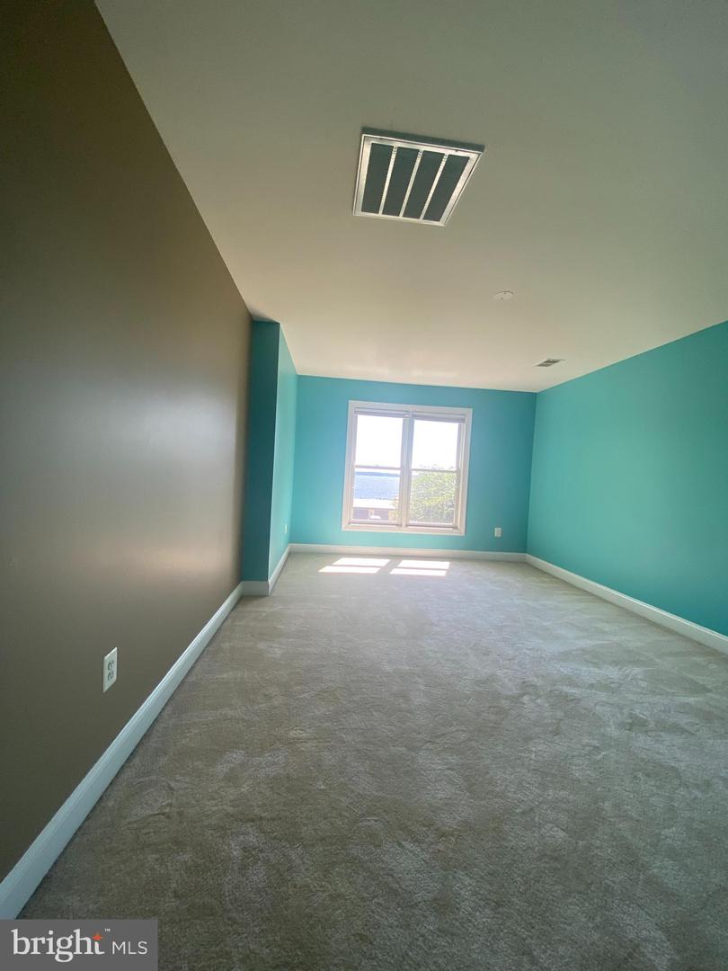1101 Sea View Ave Property Photo 24