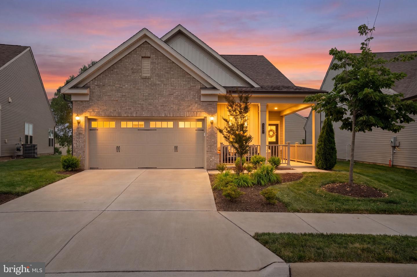 6773 Azalea Garden Ln Property Photo 2