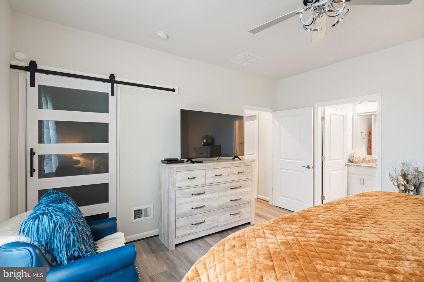 6773 Azalea Garden Ln Property Photo 14