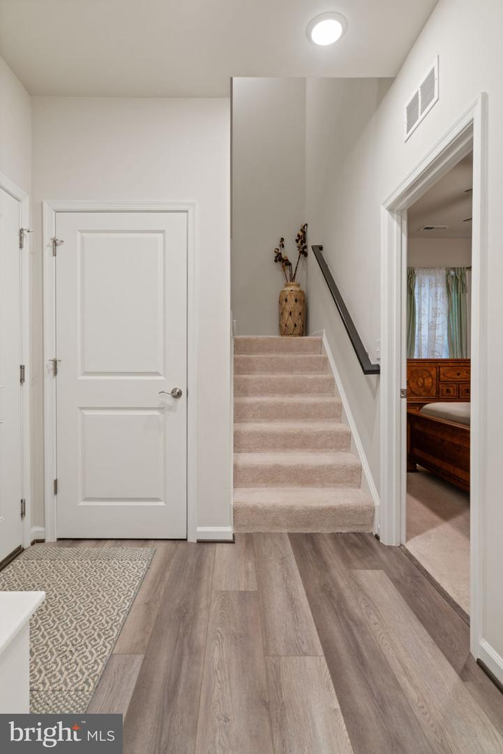 6773 Azalea Garden Ln Property Photo 24