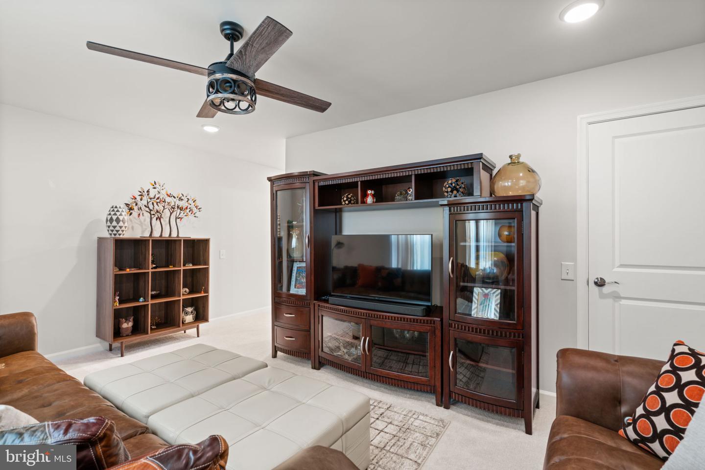 6773 Azalea Garden Ln Property Photo 26