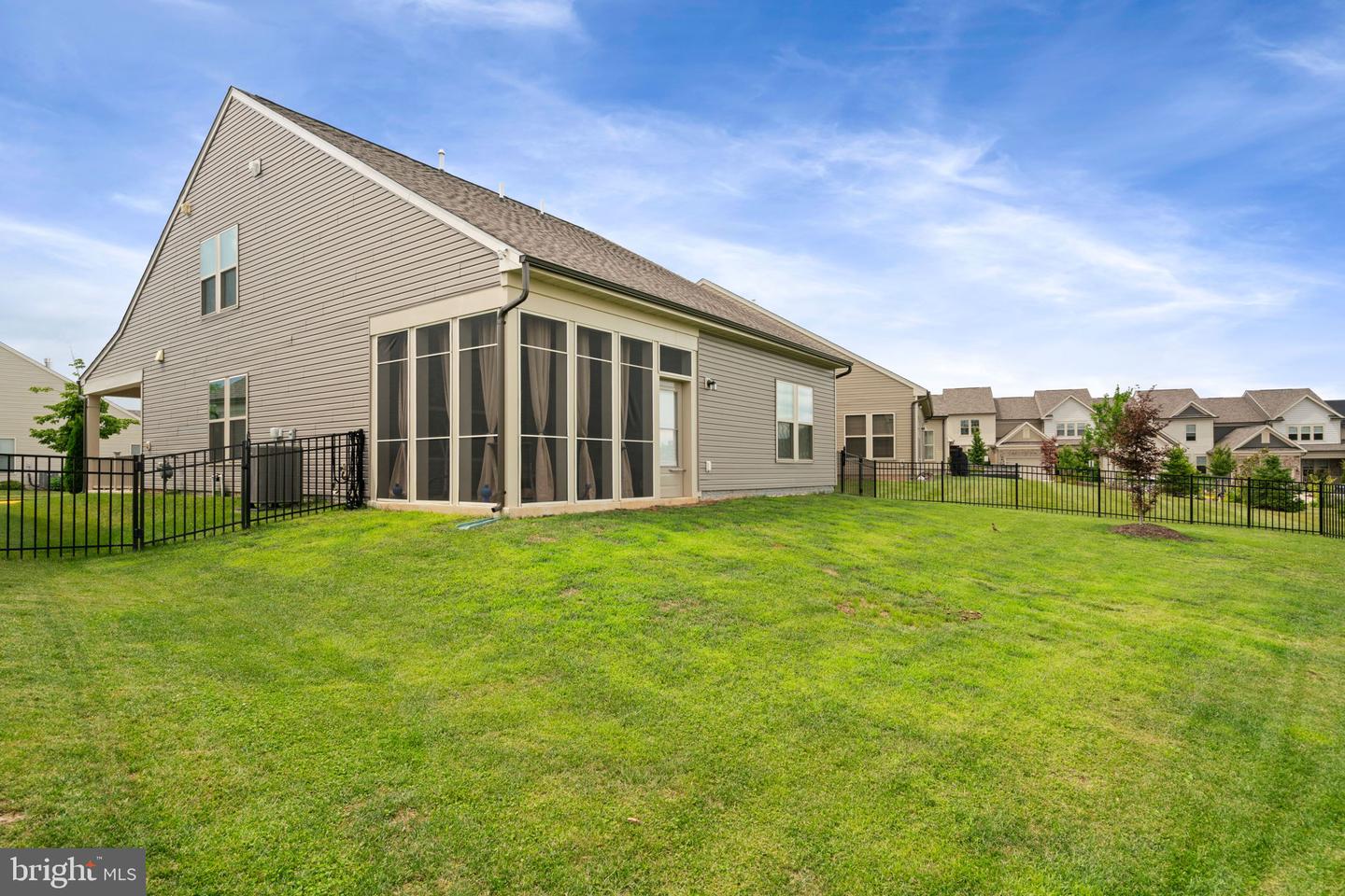 6773 Azalea Garden Ln Property Photo 39