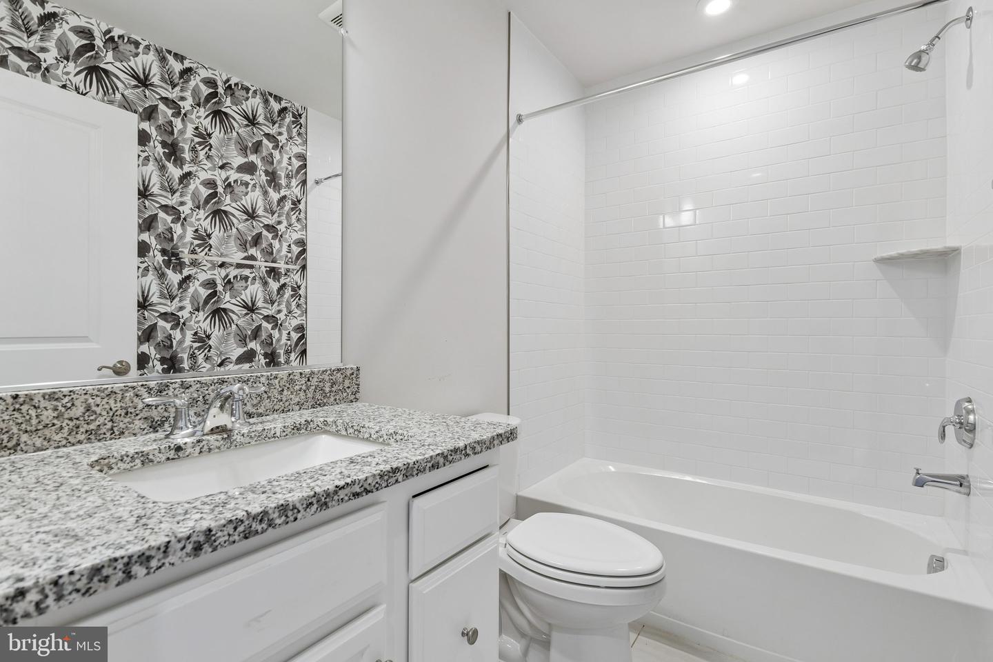 1756 Hickory Woods Rd Property Photo 5
