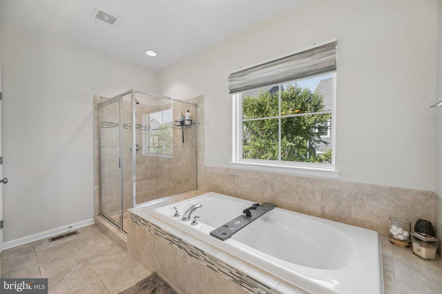 18267 Thunderbolt Rd Property Photo 28