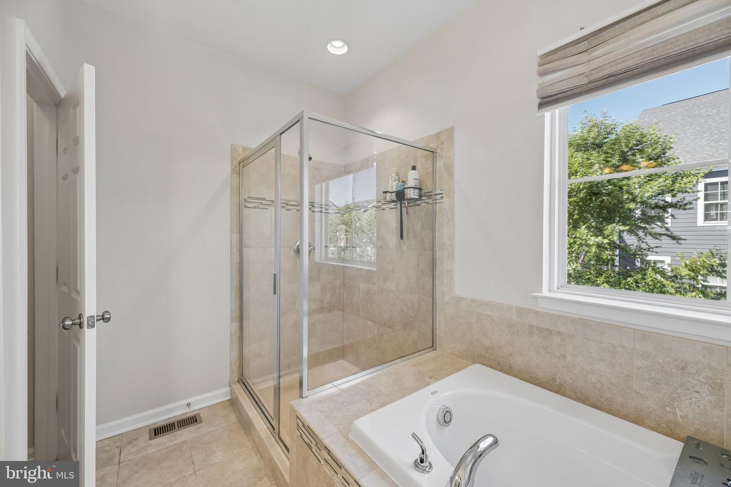 18267 Thunderbolt Rd Property Photo 31