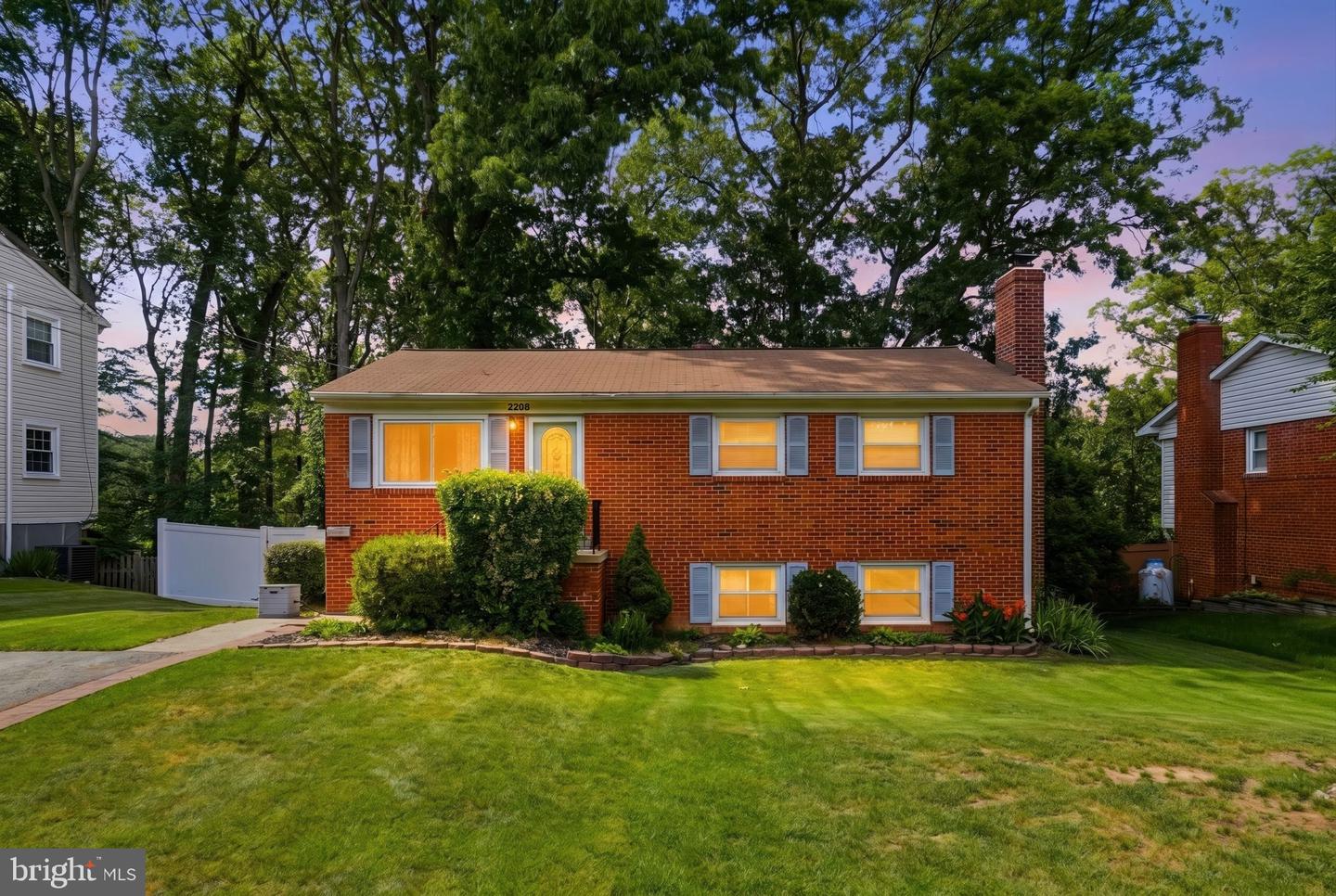 2208 Emporia St Property Photo 1