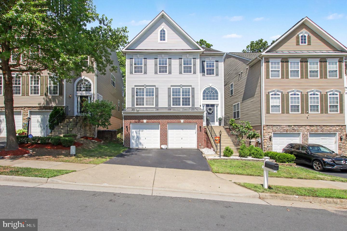3157 Eagle Ridge Dr Property Photo 2