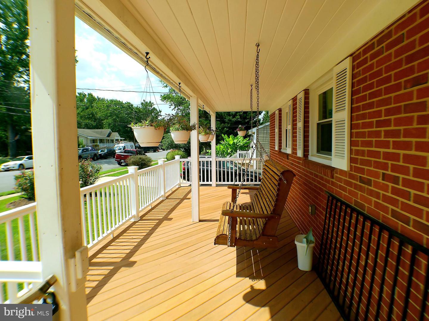 7512 Albemarle Dr Property Photo 6