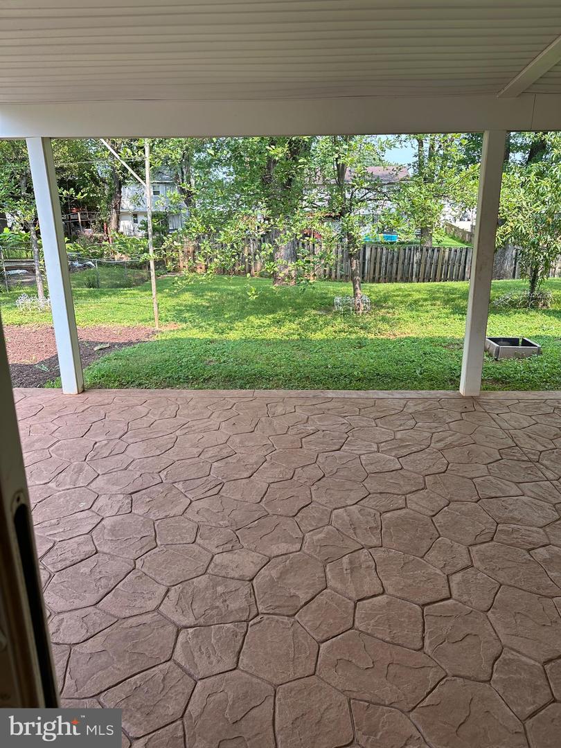 7512 Albemarle Dr Property Photo 29