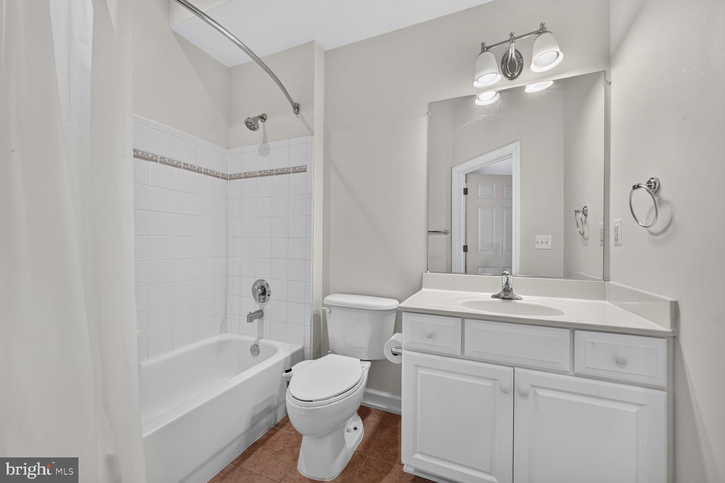 810 Belmont Bay Dr #204 Property Photo 14