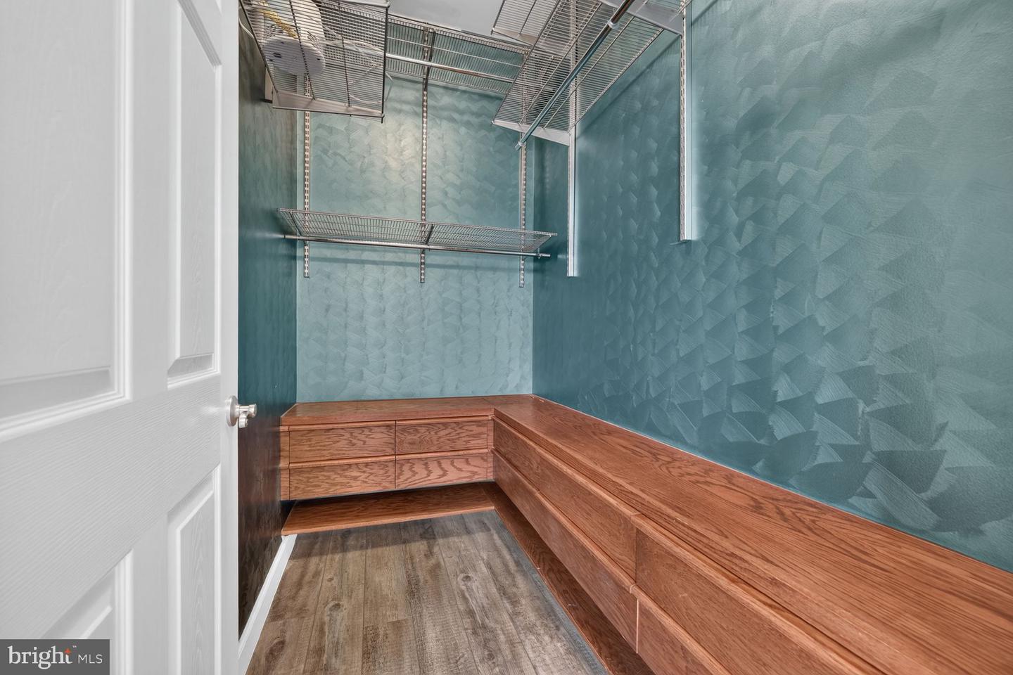 810 Belmont Bay Dr #204 Property Photo 16
