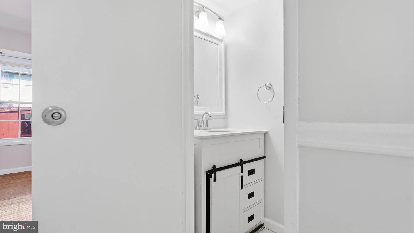 1338 Redbud Ct Property Photo 21