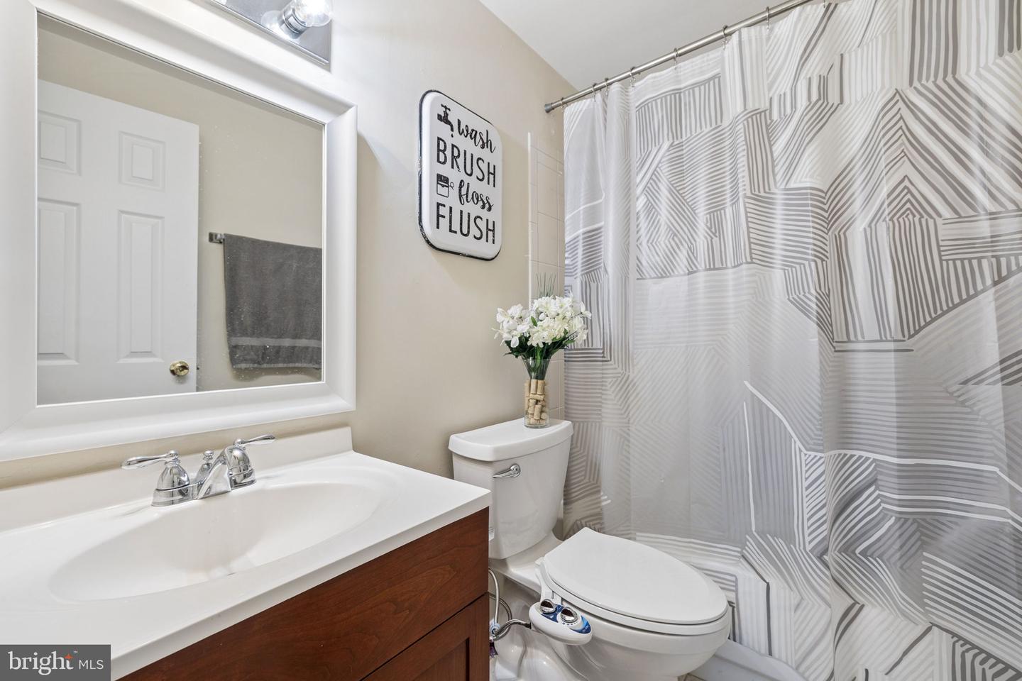 4850 Langer Ln Property Photo 18