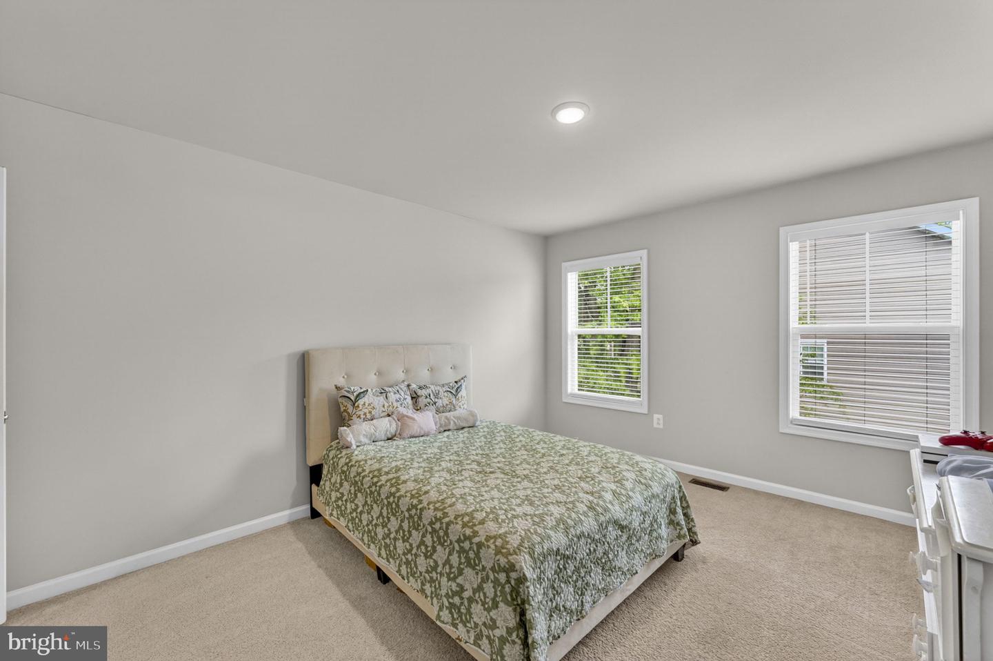 15609 Thoroughfare Rd Property Photo 22
