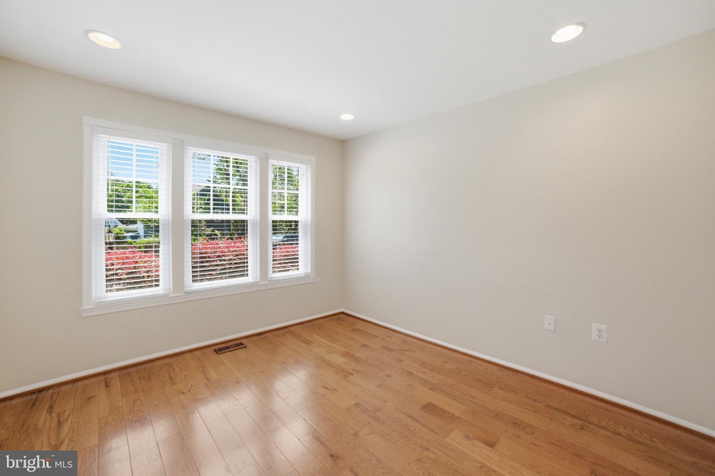 15232 Larkspur Ln Property Photo 16