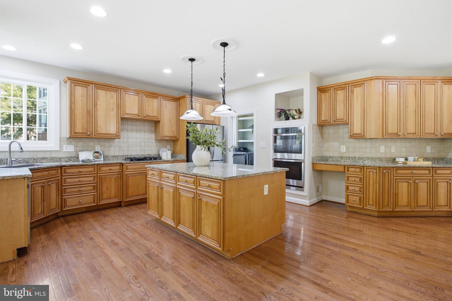 4759 Charter Ct Property Photo 27