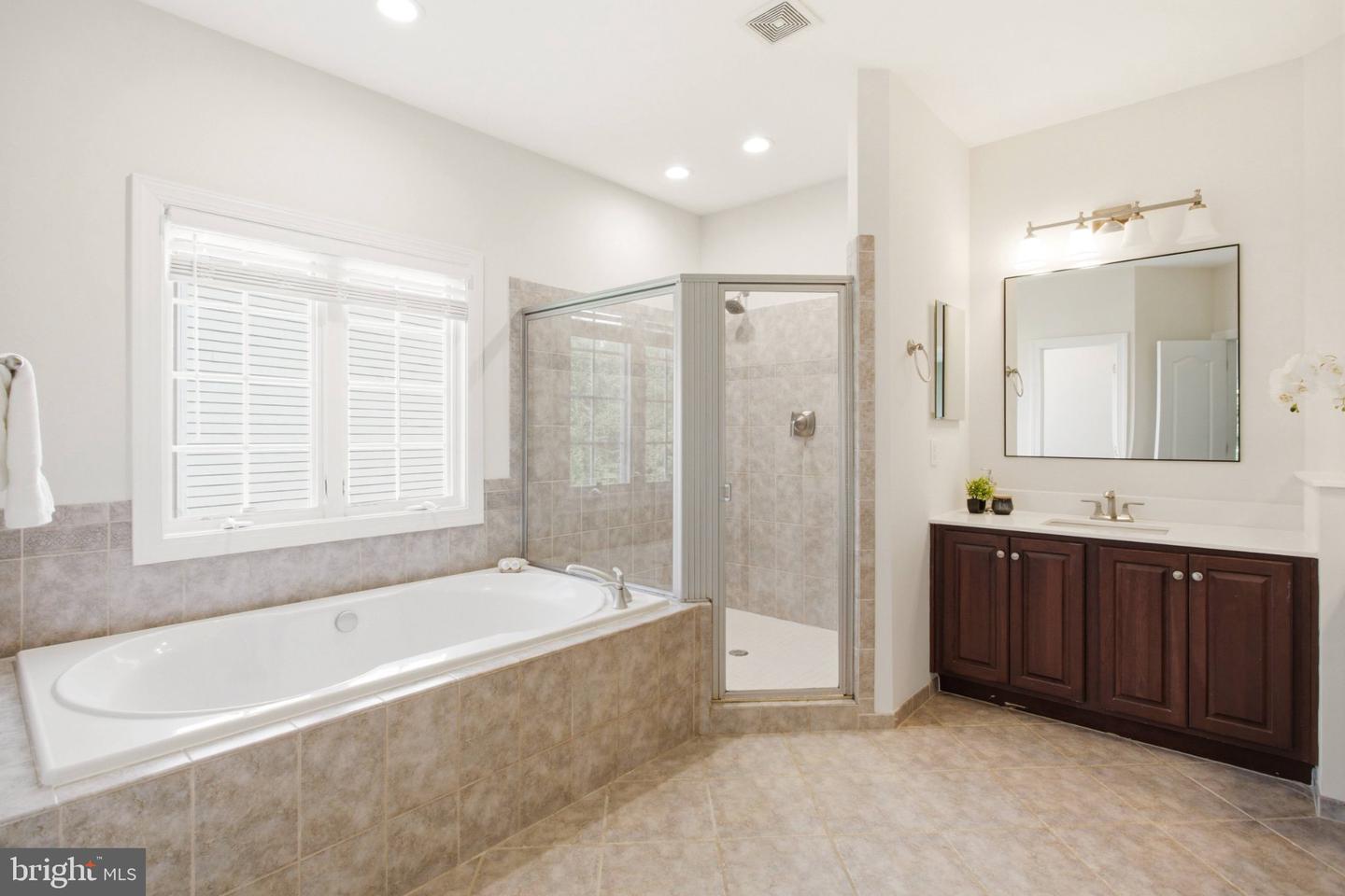 4759 Charter Ct Property Photo 50