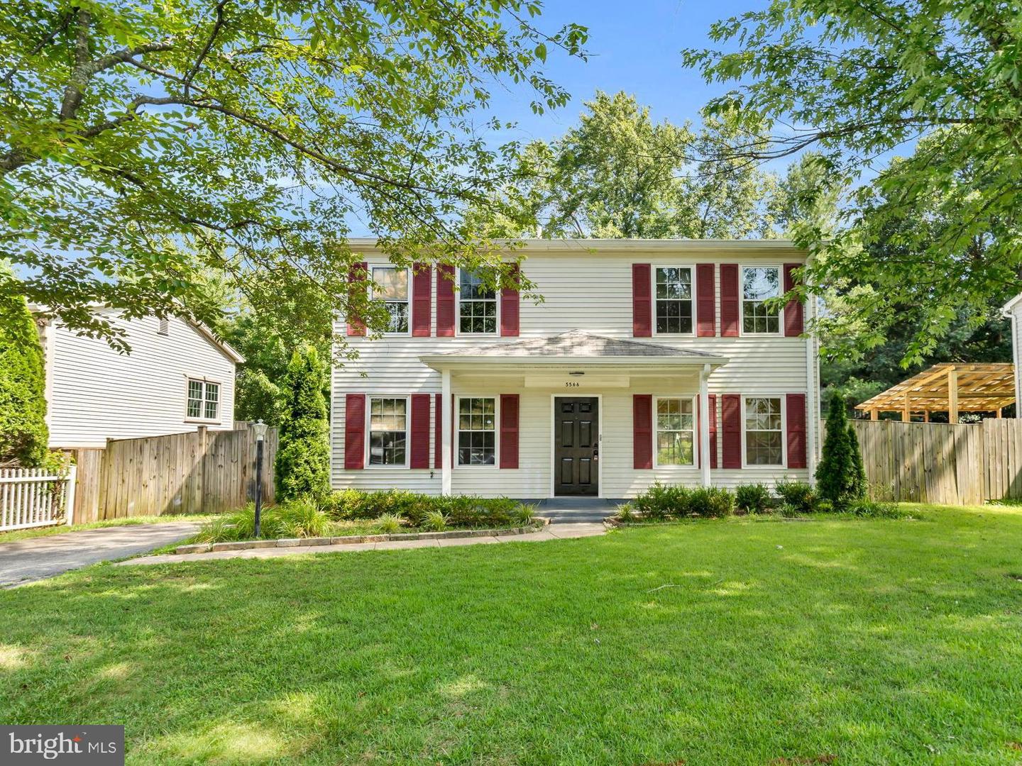 5566 Saint Charles Dr Property Photo 1