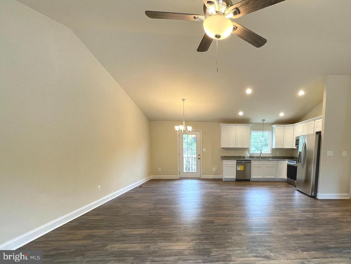 8112 Leland Property Photo 5
