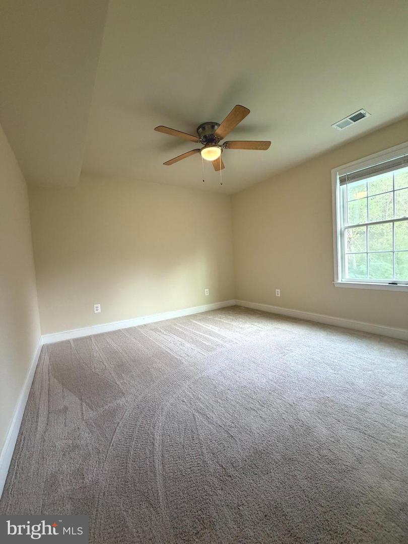 8112 Leland Property Photo 15