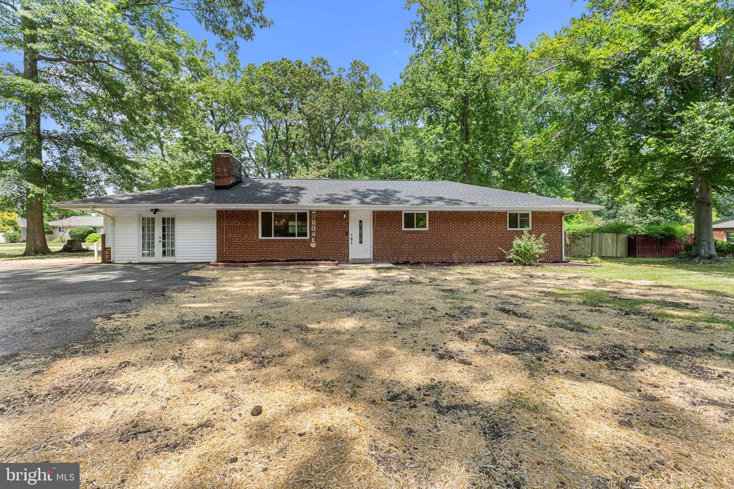 18301 Cabin Rd Property Photo 2