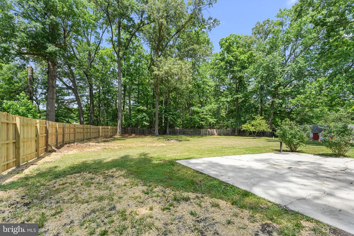 18301 Cabin Rd Property Photo 3