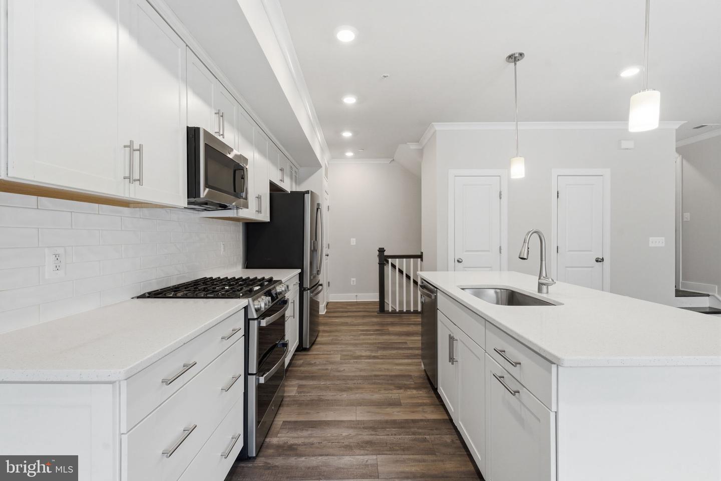 15539 Smoke Box Way Property Photo 8