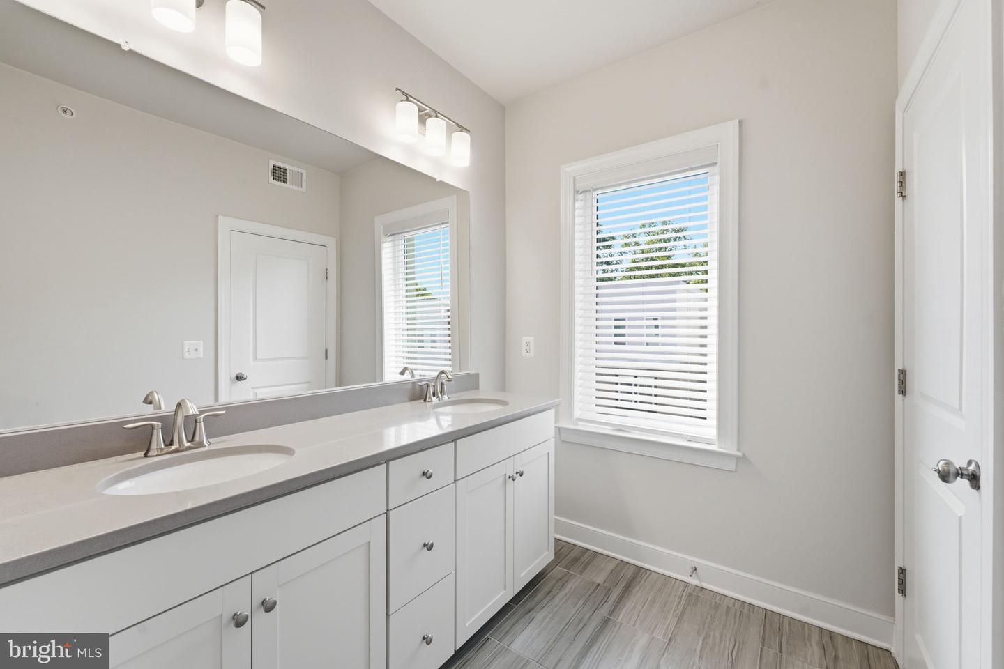 15539 Smoke Box Way Property Photo 30