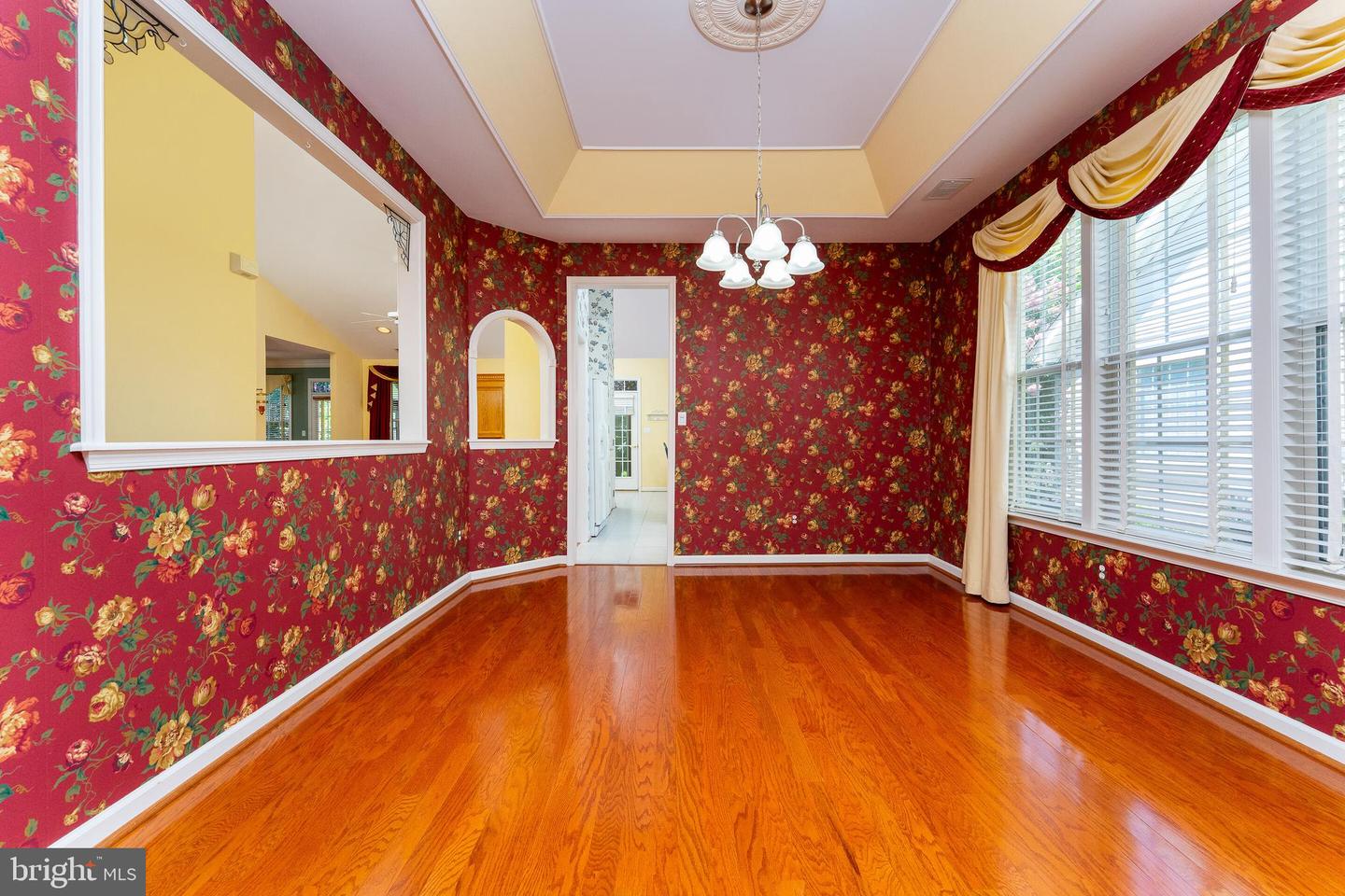 6872 Saddle Run Way Property Photo 6