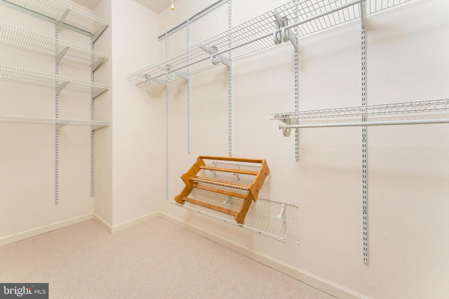 6872 Saddle Run Way Property Photo 23
