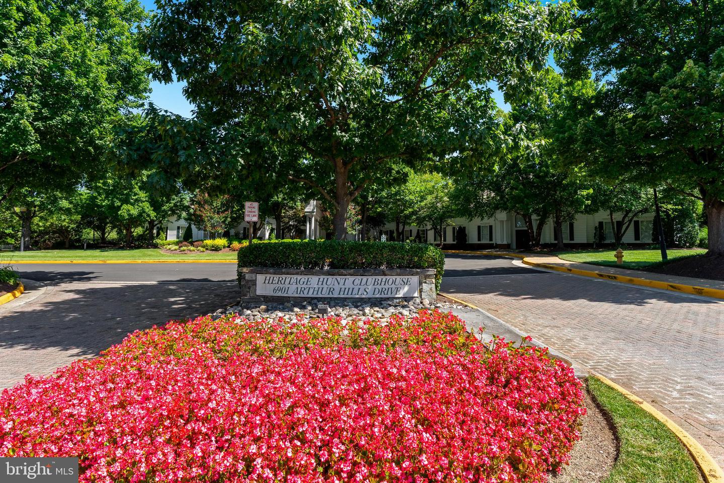 6872 Saddle Run Way Property Photo 31