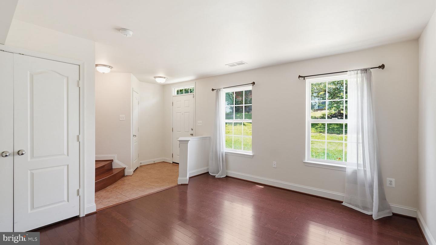 2618 River Basin Ln Property Photo 11