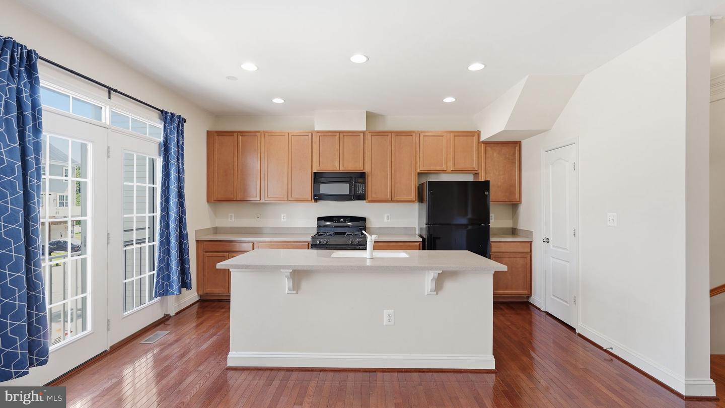 2618 River Basin Ln Property Photo 21