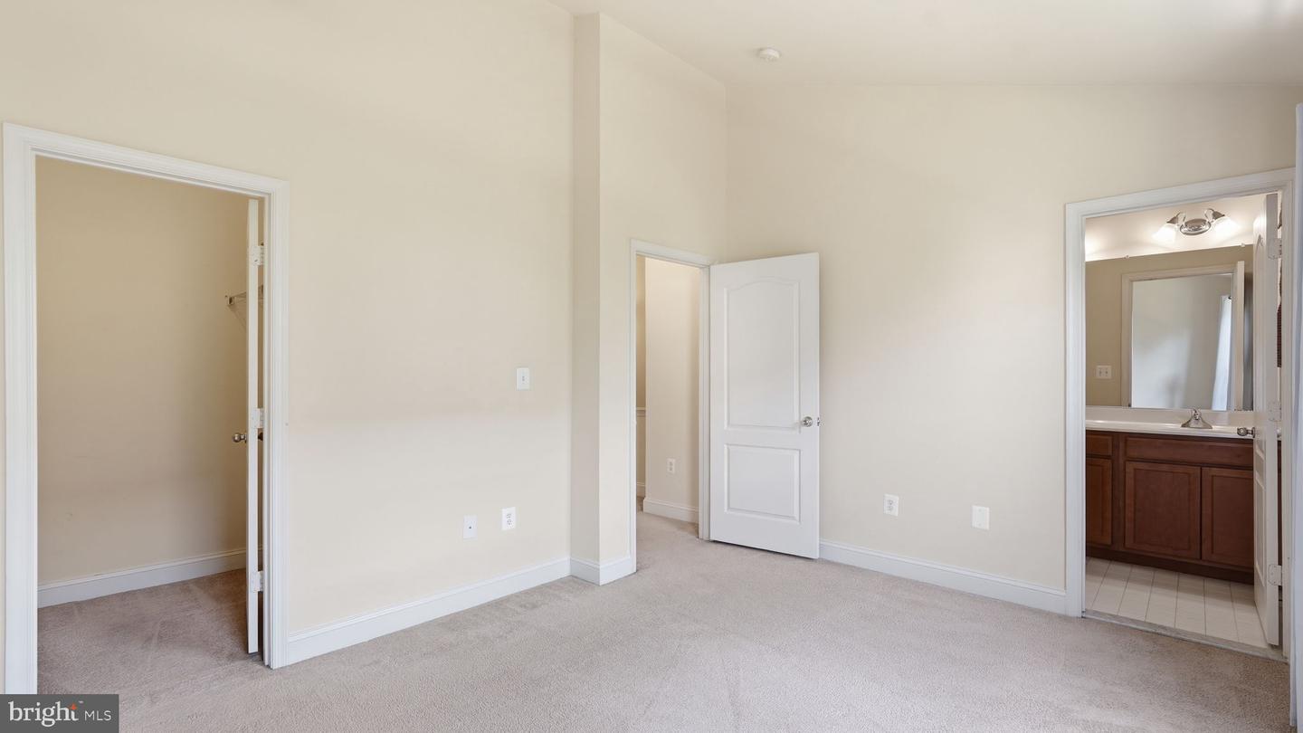 2618 River Basin Ln Property Photo 25