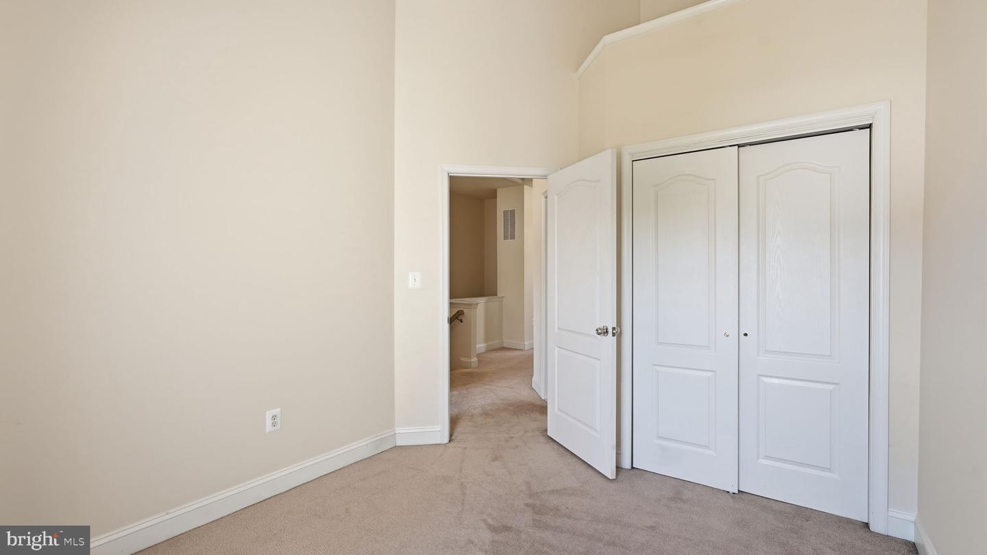 2618 River Basin Ln Property Photo 27
