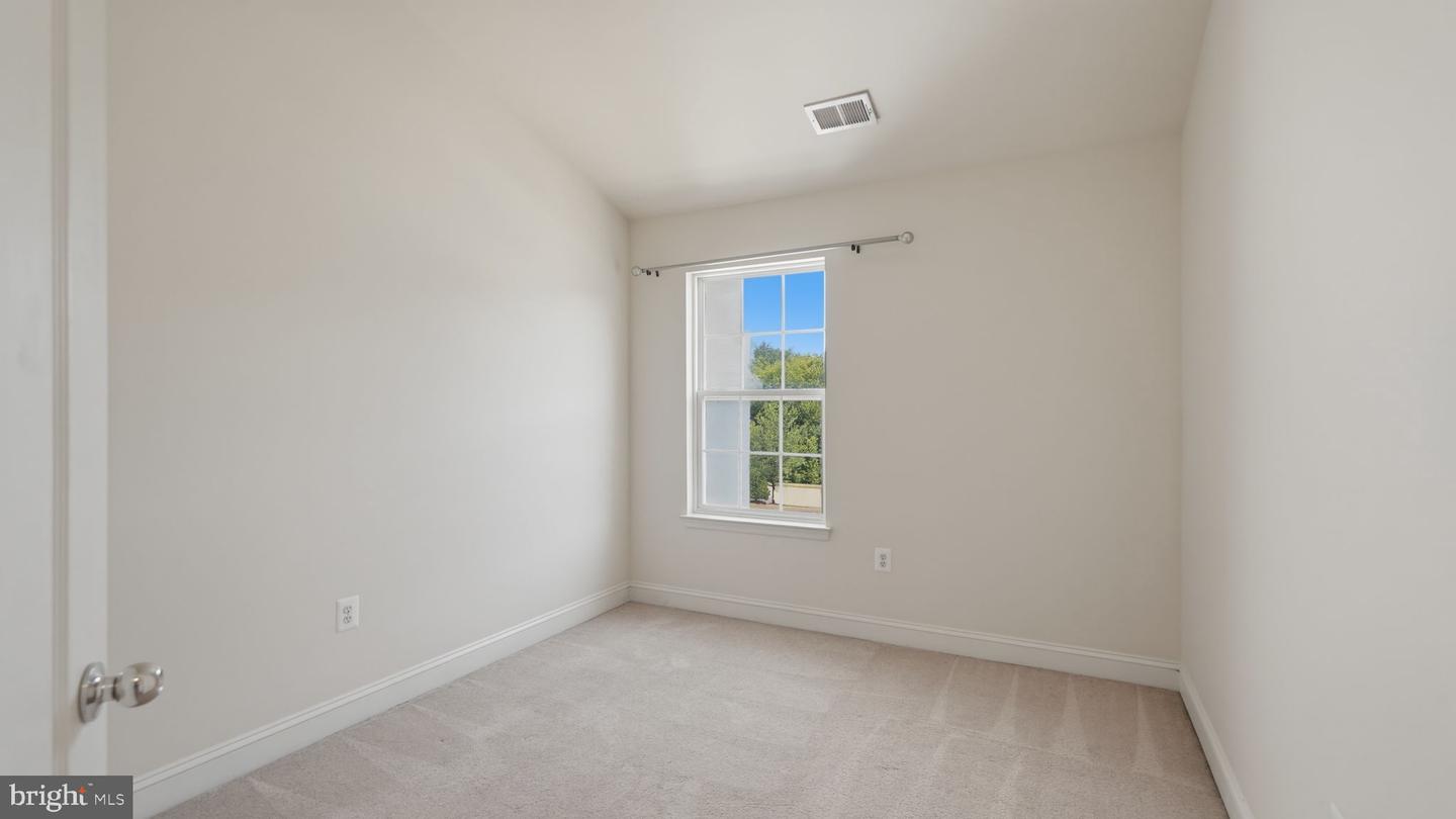 2618 River Basin Ln Property Photo 29