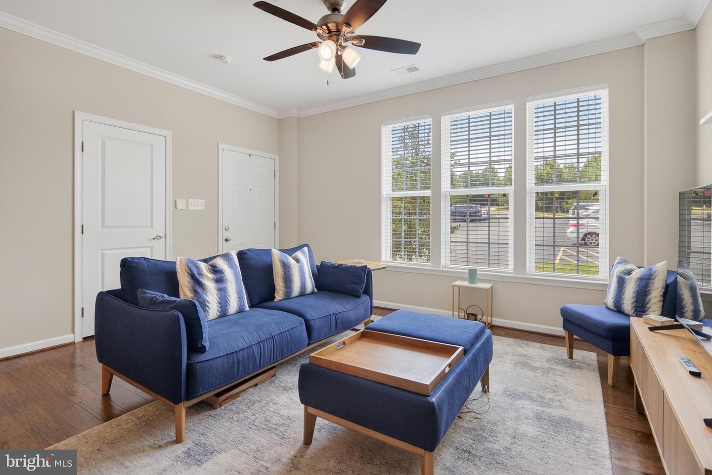 7574 Brunson Cir Property Photo 4