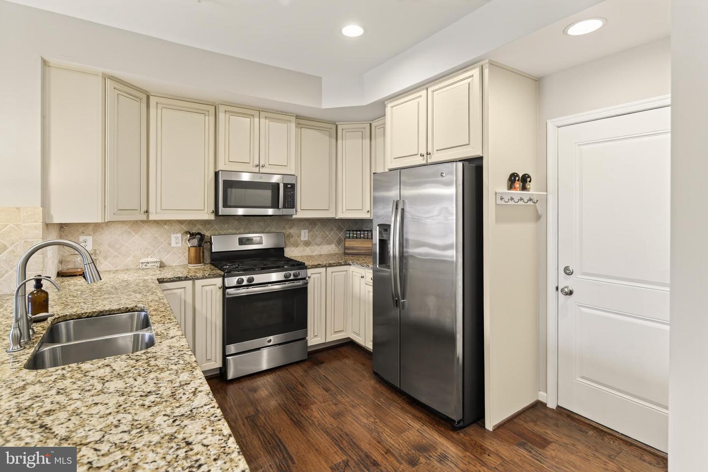 7574 Brunson Cir Property Photo 11
