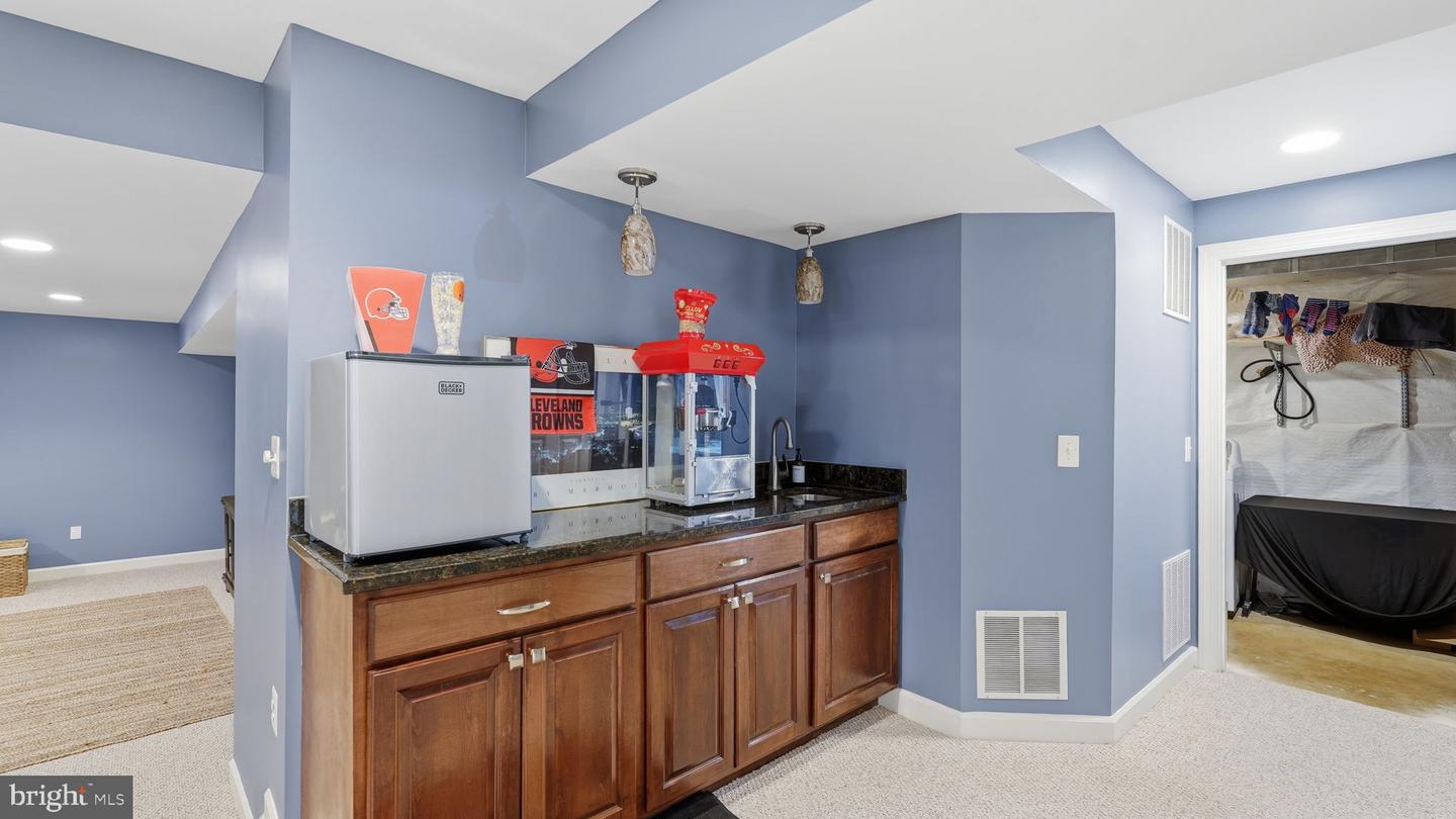 13175 Amblewood Dr Property Photo 35