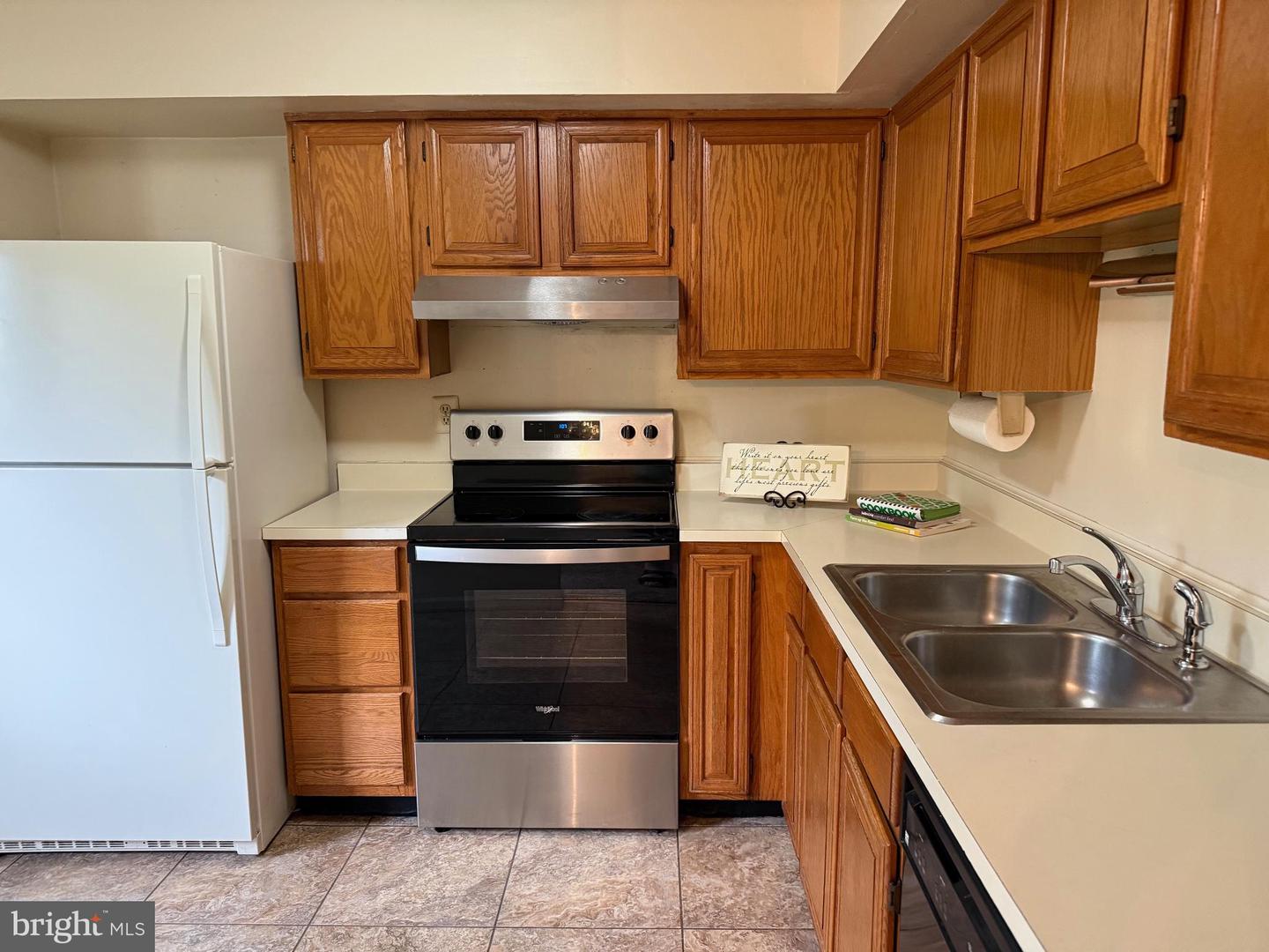 12866 Bison Ct Property Photo 4