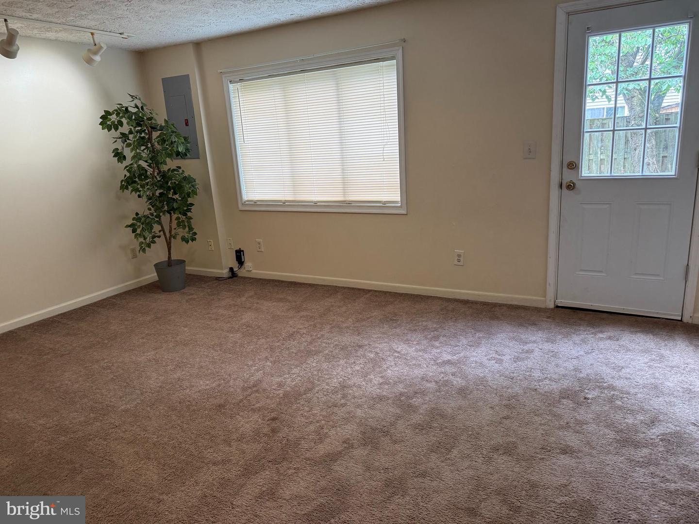 12866 Bison Ct Property Photo 13