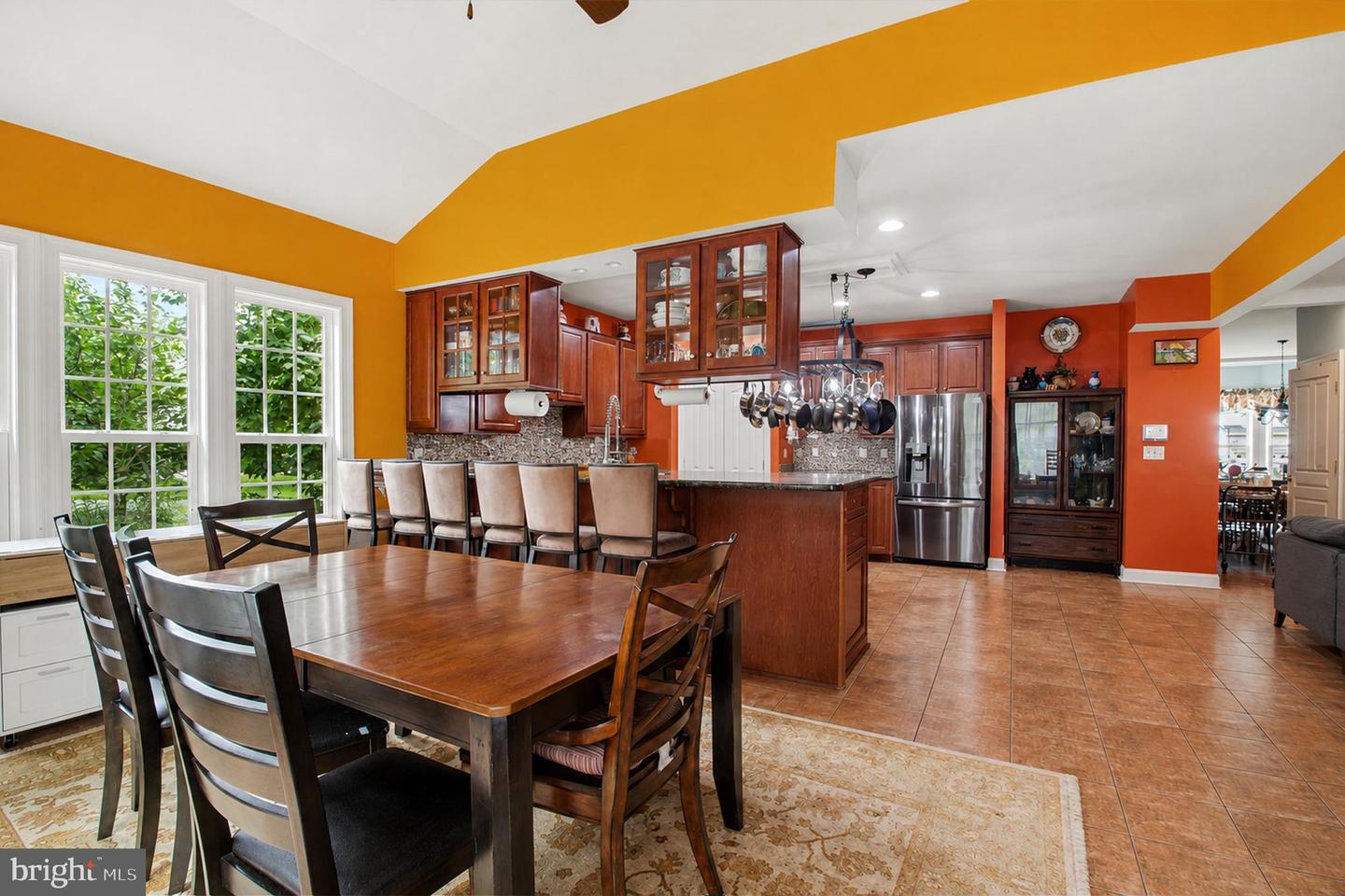 10823 Heaven Scent Ln Property Photo 5