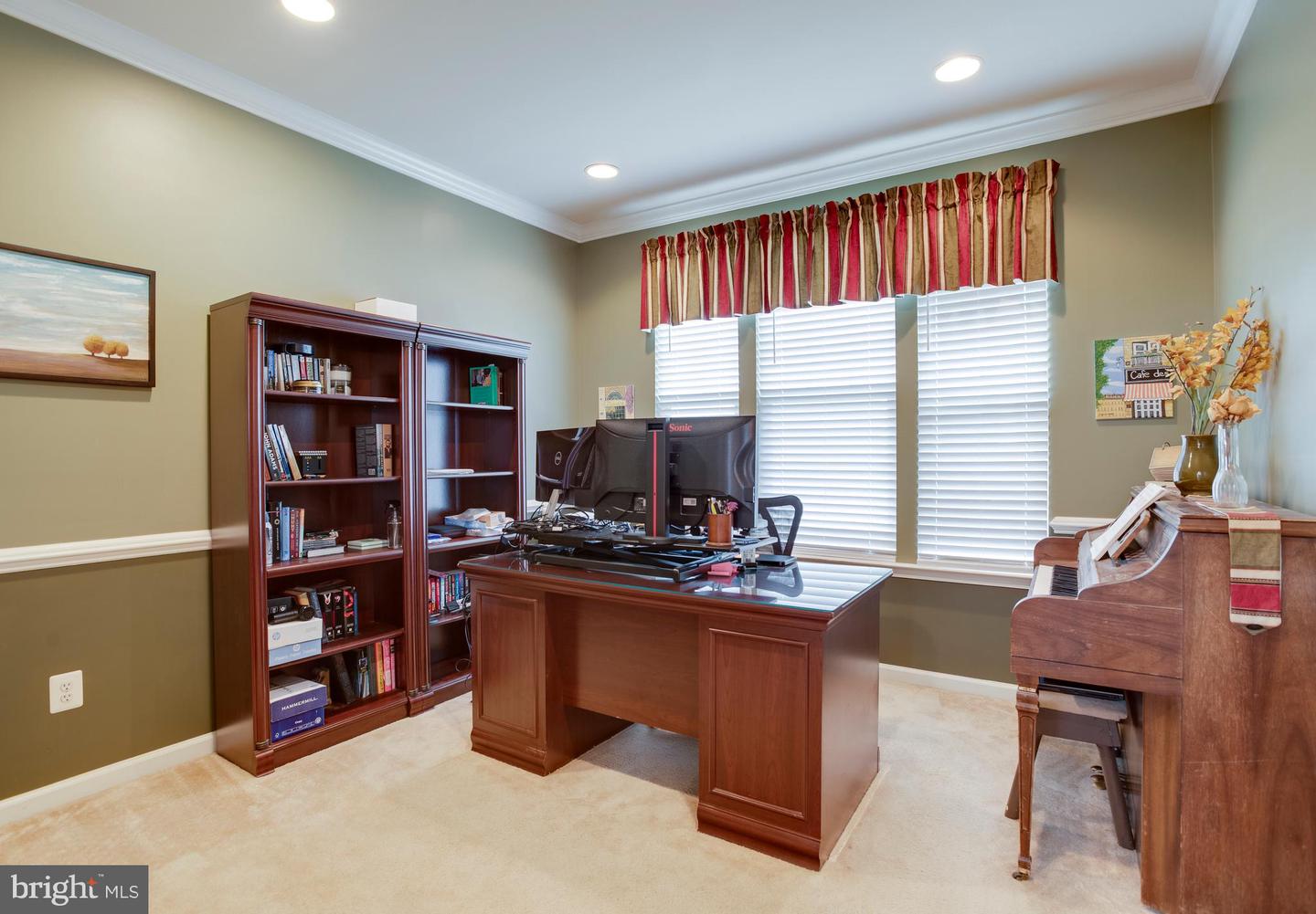 10036 Pentland Hills Way Property Photo 5